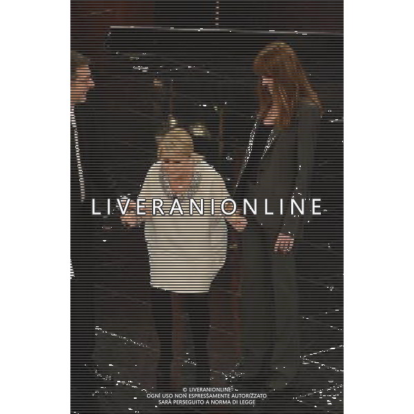 63mo Festival della canzone italiana di Sanremo Seconda Serata 13 febbraio 2013 nella foto Fabio Fazio, Luciana Littizzetto e Carla Bruni ©/AGENZIA ALDO LIVERANI SAS