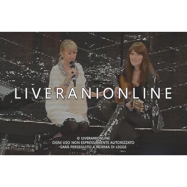 63mo Festival della canzone italiana di Sanremo Seconda Serata 13 febbraio 2013 nella foto Luciana Littizzetto e Carla Bruni ©/AGENZIA ALDO LIVERANI SAS