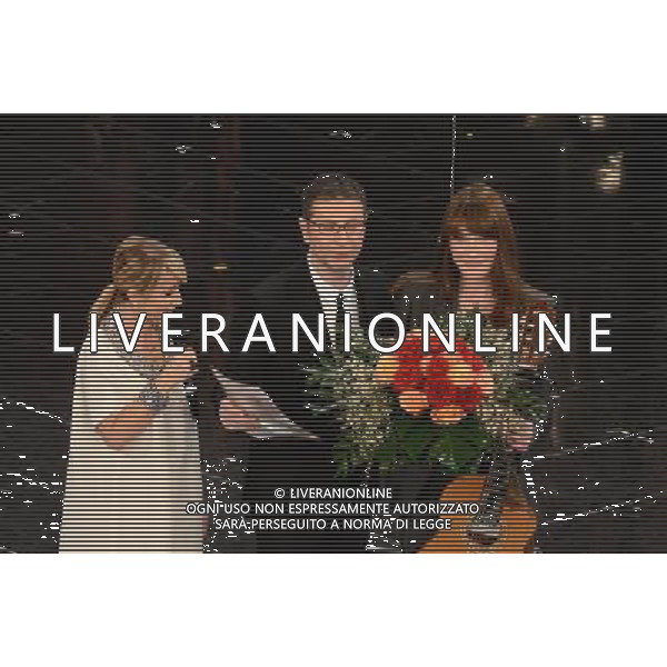 63mo Festival della canzone italiana di Sanremo Seconda Serata 13 febbraio 2013 nella foto Fabio Fazio, Luciana Littizzetto e Carla Bruni ©/AGENZIA ALDO LIVERANI SAS