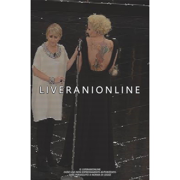 63mo Festival della canzone italiana di Sanremo Seconda Serata 13 febbraio 2013 nella foto Luciana Littizzetto e Malika Ayane ©/AGENZIA ALDO LIVERANI SAS