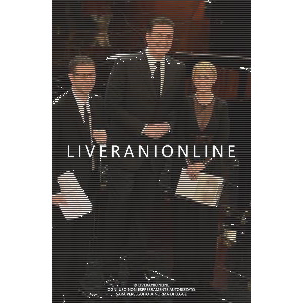 63mo Festival della canzone italiana di Sanremo Seconda Serata 13 febbraio 2013 nella foto Fabio Fazio, Roberto Giacobbo e Luciana Littizzetto ©/AGENZIA ALDO LIVERANI SAS