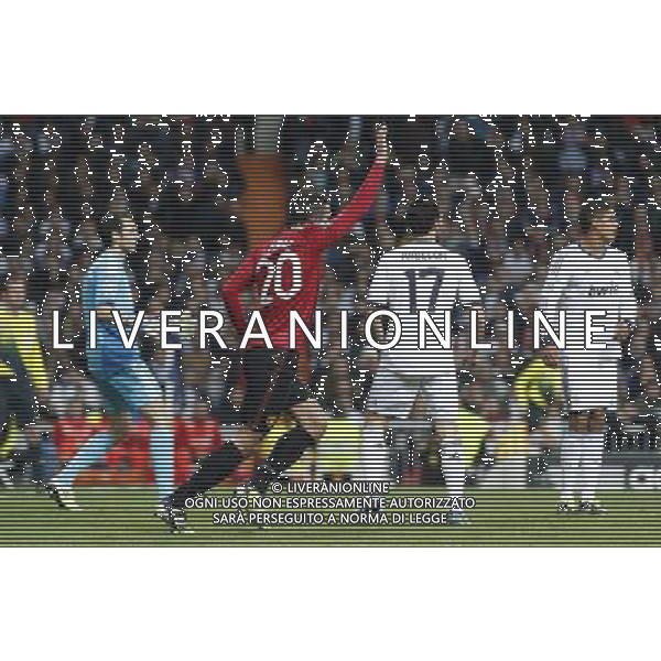 Madrid (03/02/2013).- Estadio Santiago Bernabeu. UEFA Champions League Real Madrid - Manchester United van Persie. Photo: Alex Cid-Fuentes / ALFAQUI /AGENZIA ALDO LIVERANI SAS - ITALY ONLY - EDITORIAL USE ONLY