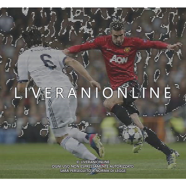 Real Madrid\'s Sami Khedira and Manchester United\'s Robin Van Persie during Champions League match on february 13th 2013. Photo: Cid-Fuentes Cebolla / ALFAQUI /AGENZIA ALDO LIVERANI SAS - ITALY ONLY - EDITORIAL USE ONLY
