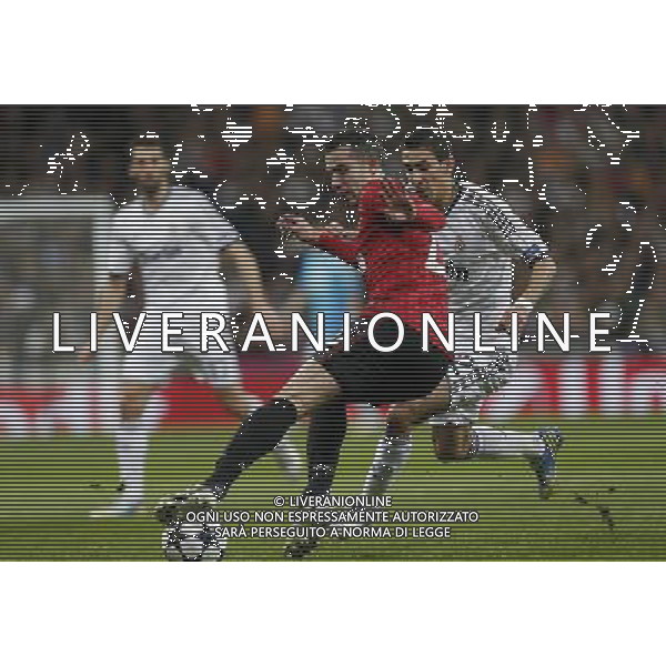 Real Madrid\'s Angel Di Maria and Manchester United\'s Robin Van Persie during Champions League match on february 13th 2013. Photo: Cid-Fuentes Cebolla / ALFAQUI /AGENZIA ALDO LIVERANI SAS - ITALY ONLY - EDITORIAL USE ONLY