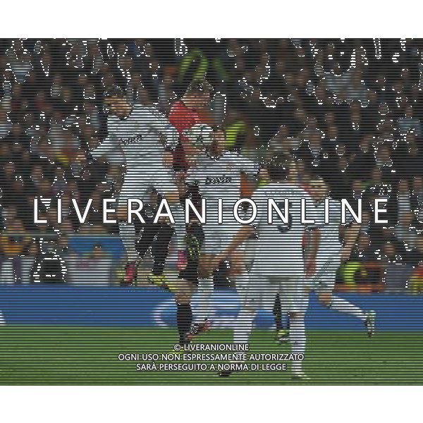 Cristiano Ronaldo Real Madrid 2012/13 Phil Jones Manchester United Real Madrid Vs Manchester United 13/02/13 The Champions League Photo: Robin Parker Fotosports International ©Photoshot/AGENZIA ALDO LIVERANI SAS-ITALY ONLY - EDITORIAL USE ONLY