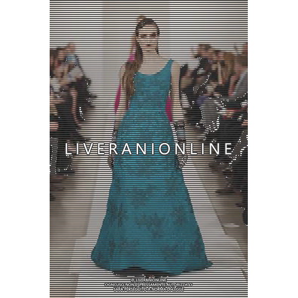 Oscar de la Renta Ready to Wear Autumn Winter 2013 New York Fashion Week ©Photoshot/AGENZIA ALDO LIVERANI SAS-ITALY ONLY - EDITORIAL USE ONLY