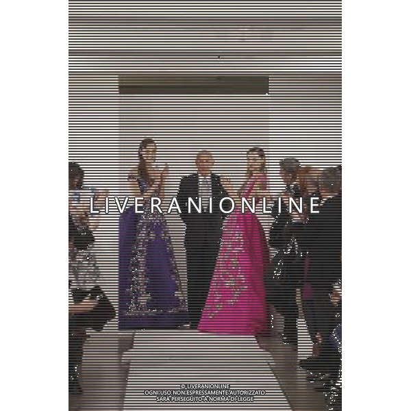 Oscar de la Renta Ready to Wear Autumn Winter 2013 New York Fashion Week ©Photoshot/AGENZIA ALDO LIVERANI SAS-ITALY ONLY - EDITORIAL USE ONLY