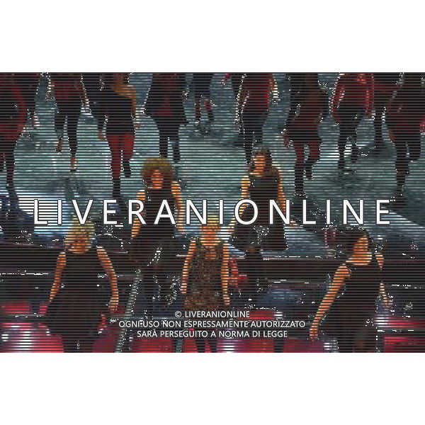 63mo Festival della canzone italiana di Sanremo Terza Serata 14 febbraio 2013 nella foto Luciana Littizzetto - Flash Mob ©/AGENZIA ALDO LIVERANI SAS