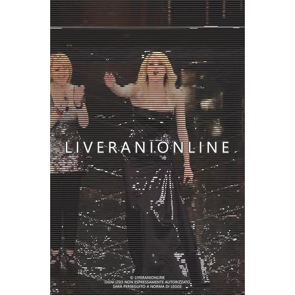 63mo Festival della canzone italiana di Sanremo Terza Serata 14 febbraio 2013 nella foto Luciana Littizzetto e Laura Chiatti ©/AGENZIA ALDO LIVERANI SAS