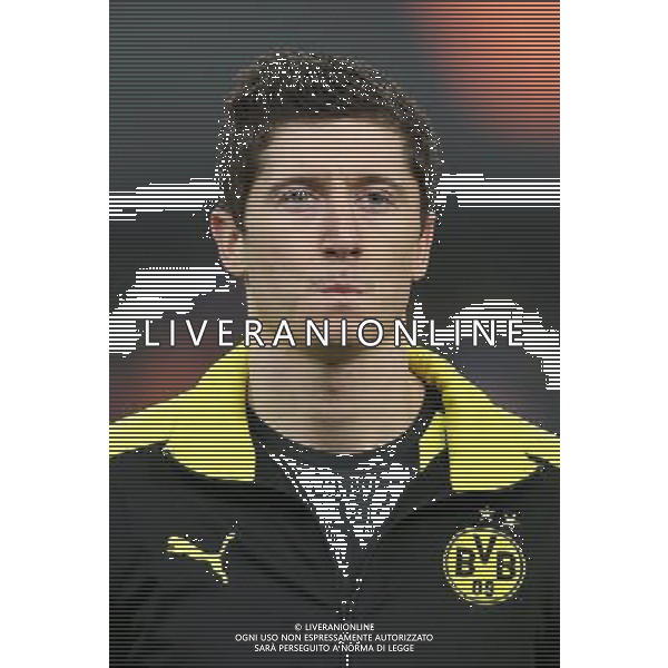 DONIECK 13.02.2013 PIERWSZY MECZ 1/8 FINALU LIGA MISTRZOW SEZON 2012/13: SZACHTAR DONIECK - BORUSSIA DORTMUND --- UEFA CHAMPIONS LEAGUE 1/8 FINAL FIRST MATCH: SHAKHTAR DONETSK - BVB 1909 ROBERT LEWANDOWSKI FOT. PIOTR KUCZA/NEWSPIX.PL --- Newspix.pl AG ALDO LIVERANI S A S ONLY ITALY *** Local Caption *** www.newspix.pl mail us: info@newspix.pl call us: 0048 022 23 22 222 --- Polish Picture Agency by Ringier Axel Springer Poland