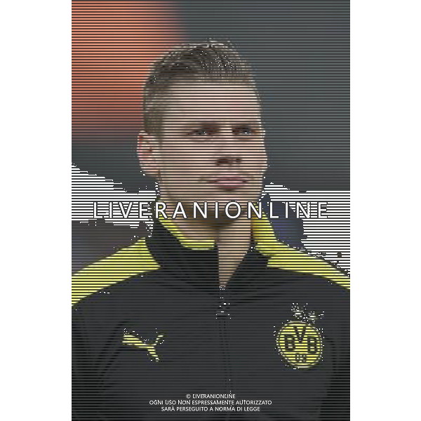 DONIECK 13.02.2013 PIERWSZY MECZ 1/8 FINALU LIGA MISTRZOW SEZON 2012/13: SZACHTAR DONIECK - BORUSSIA DORTMUND --- UEFA CHAMPIONS LEAGUE 1/8 FINAL FIRST MATCH: SHAKHTAR DONETSK - BVB 1909 LUKASZ PISZCZEK FOT. PIOTR KUCZA/NEWSPIX.PL --- Newspix.pl AG ALDO LIVERANI S A S ONLY ITALY *** Local Caption *** www.newspix.pl mail us: info@newspix.pl call us: 0048 022 23 22 222 --- Polish Picture Agency by Ringier Axel Springer Poland