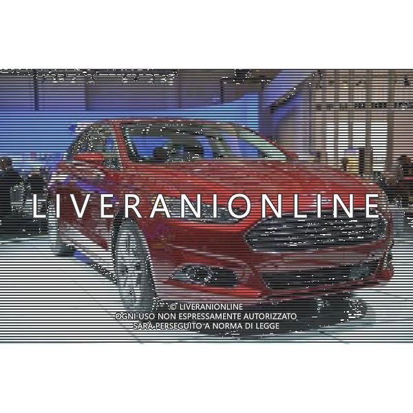 Toronto, Kanada 15 lutego 2013 W dniach od 15 do 24 lutego w Toronto odbywa sie 2013 Canadian Intarnational Auto Show. Wczoraj na specjalnym pokazie medialnym zaprezentowano najnowsza oferte na rynek kanadyjski i polnocnoamerykanski na rok 2013. n/z 2014 Ford Fusion Fot. Piotr Figura/Newspix.pl Toronto, Canada February 15, 2013. From 15 to 24 February in Toronto is Intarnational August 2013 Canadian Auto Show. Yesterday the media presents a special screening of the latest offer for Canadian and North American market in 2013 --- Newspix.pl /AGENZIA ALDO LIVERANI SAS-ITALY ONLY - EDITORIAL USE ONLY *** Local Caption *** www.newspix.pl mail us: info@newspix.pl call us: 0048 022 23 22 222 --- Polish Picture Agency by Ringier Axel Springer Poland
