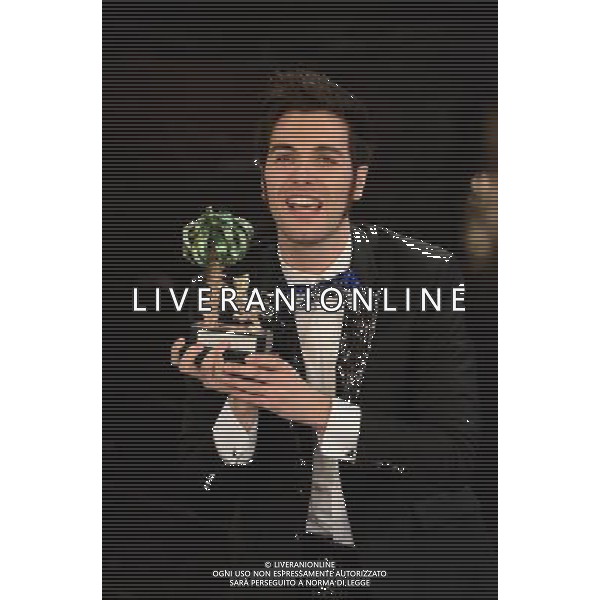 63mo Festival della canzone italiana di SanRemo Quarta Serata 15 febbraio 2013 nella foto Antonio Maggio vincitore giovani ©/AGENZIA ALDO LIVERANI SAS