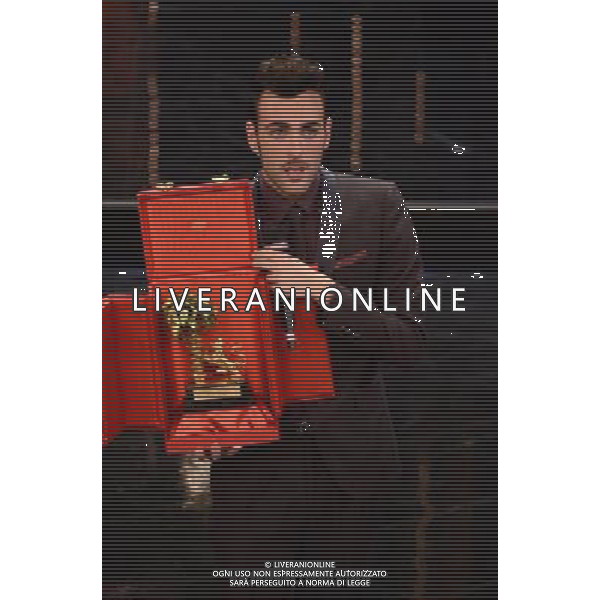 63mo Festival della canzone italiana di SanRemo Quinta Serata Finale 16 febbraio 2013 nella foto il vincitore Marco Mengoni ©/AGENZIA ALDO LIVERANI SAS