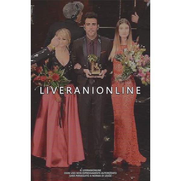 63mo Festival della canzone italiana di SanRemo Quinta Serata Finale 16 febbraio 2013 nella foto il vincitore Marco Mengoni con luciana Littizzetto e Bianca Balti ©/AGENZIA ALDO LIVERANI SAS