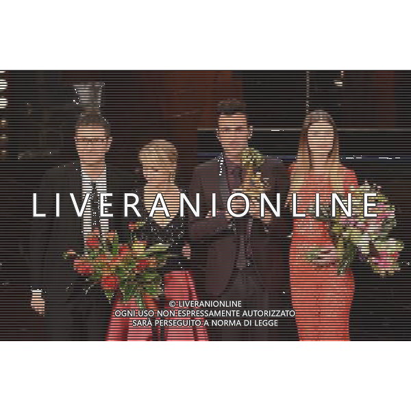 63mo Festival della canzone italiana di SanRemo Quinta Serata Finale 16 febbraio 2013 nella foto Fabio Fazio il vincitore Marco Mengoni con luciana Littizzetto e Bianca Balti ©/AGENZIA ALDO LIVERANI SAS