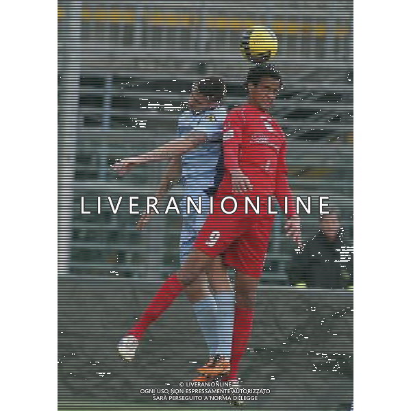 BERGAMO 17 FEBBRAIO 2013,nella foto ALESSANDRO SALVI IN CONTRASTO CON RACHID ARMA ,ph.francesco moro/Aldo Liverani ALBINOLEFFE - CARPI PRIMA DIVISIONE 17 FEBBRAIO 2013 ©/AGENZIA ALDO LIVERANI SAS