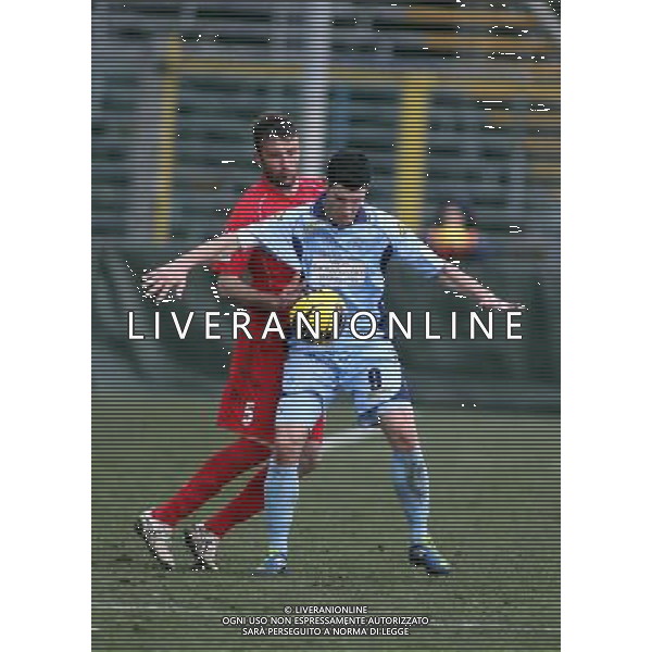 BERGAMO 17 FEBBRAIO 2013,nella foto MATTIA CORRADI IN CONTRASTO CON FABRIZIO POLI ,ph.francesco moro/Aldo Liverani ALBINOLEFFE - CARPI PRIMA DIVISIONE 17 FEBBRAIO 2013 ©/AGENZIA ALDO LIVERANI SAS