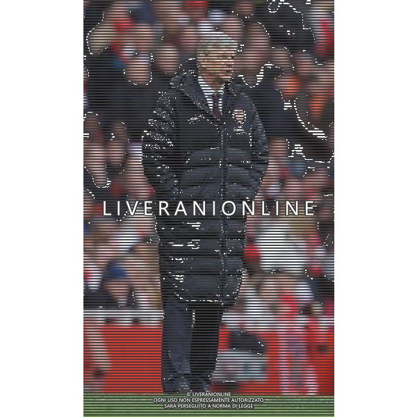 Arsenal\'s Manager Arsene Wenger shows his dejection - Credit - CameraSport - Karyn Haddon - Football - FA Challenge Cup Fifth Round - Arsenal v Blackburn Rovers - Saturday 16th February 2013 - Emirates stadium - London © CameraSport - 43 Linden Ave. Countesthorpe. Leicester. England. LE8 5PG - Tel: +44 (0) 116 277 4147 - admin@camerasport.com - www.camerasport.com AG ALDO LIVERANI S A S ONLY ITALY