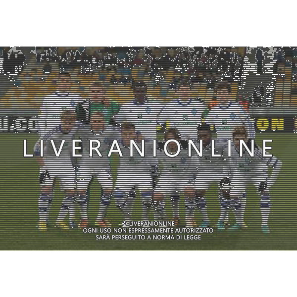 (130215) -- KIEV, Feb. 15, 2013 () -- Players of Ukraine\'s Dynamo Kiev pose for group photos prior to an UEFA Europa League round of 32 football match against France\'s Girondins Bordeaux, in Kiev, Ukraine, Feb. 14, 2013. The match ended with a 1-1 tie. (/Sergey Starostenko) AG ALDO LIVERANI S A S ONLY ITALY