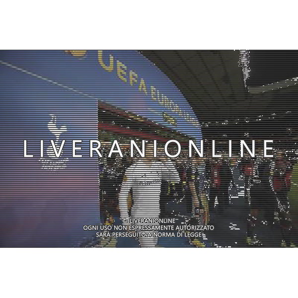 Tottenham Hotspur\'s Gareth Bale walks out onto the pitch. Spurs beat Lyon 2:1 Tottenham Hotspur 14/02/13 Tottenham Hotspur V Olympique Lyonnais 14/02/13 UEFA Europa League Photo: Richard Washbrooke Fotosports International AG ALDO LIVERANI S A S ONLY ITALY