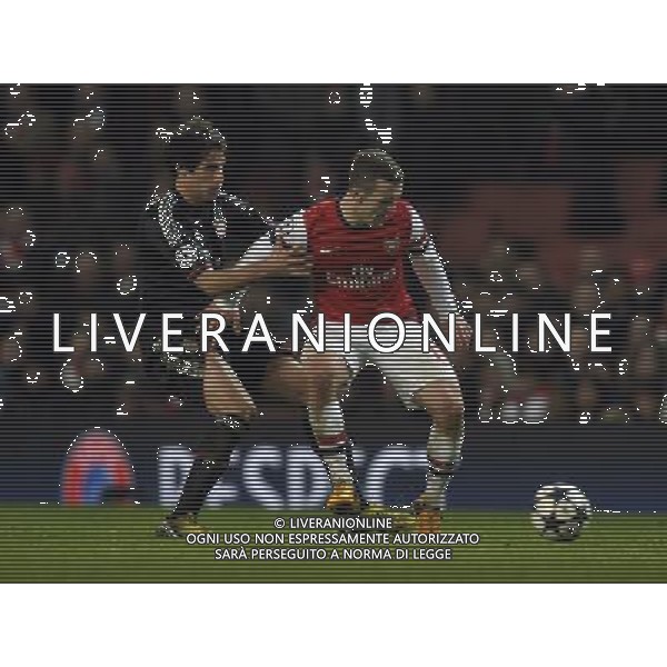 Emirates Stadium Arsenal v Bayern Munich Champions League first Knockout Round 19/02/13 Jack Wilshere (Arsenal) Javi Martinez (Bayern Munich) Photo: Roger Parker Fotosports International AG ALDO LIVERANI S A S ONLY ITALY