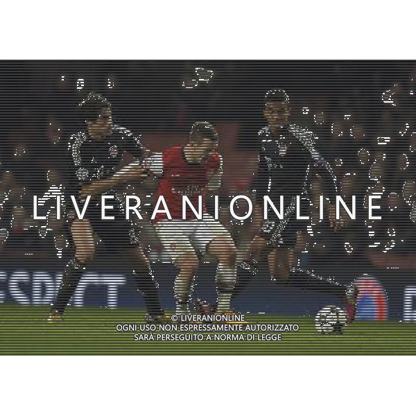 Emirates Stadium Arsenal v Bayern Munich Champions League first Knockout Round 19/02/13 Jack Wilshere (Arsenal) takes on Javi Martinez and Luiz Gustavo (Bayern Munich) Photo: Roger Parker Fotosports International AG ALDO LIVERANI S A S ONLY ITALY