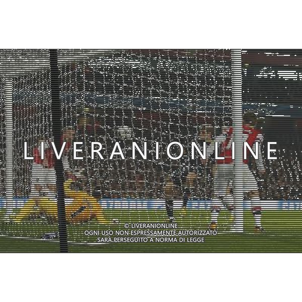 Arsenal\'s Wojciech Szczesny is beaten by Bayern Munich\'s Thomas Muller Football - UEFA Champions League - round of 16 - First Leg - Arsenal London v Bayern Munich - 19th February 2013 - Emirates Stadium - London - UK Foto: Michal Zemanek / Newspix.pl --- Newspix.pl --- Newspix.pl AG ALDO LIVERANI S A S ONLY ITALY *** Local Caption *** www.newspix.pl mail us: info@newspix.pl call us: 0048 022 23 22 222 --- Polish Picture Agency by Ringier Axel Springer Poland
