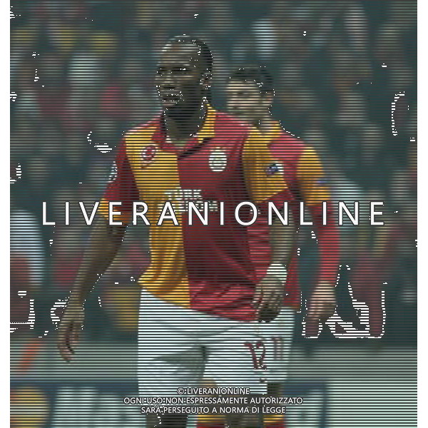 UEFA Champions League last sixteen first leg match between Galatasaray and Schalke 04 at Turk Telekom Arena Stadium in Istanbul on 20.02.2013 Pictured: Didier Drogba of Galatasaray. pilka nozna liga mistrzow sezon 2012/2013 FOT.SESKIM PHOTO/NEWSPIX.PL TURKEY, GERMANY, AUSTRIA AND UK OUT !!! --- Newspix.pl AG ALDO LIVERANI S A S ONLY ITALY *** Local Caption *** www.newspix.pl mail us: info@newspix.pl call us: 0048 022 23 22 222 --- Polish Picture Agency by Ringier Axel Springer Poland