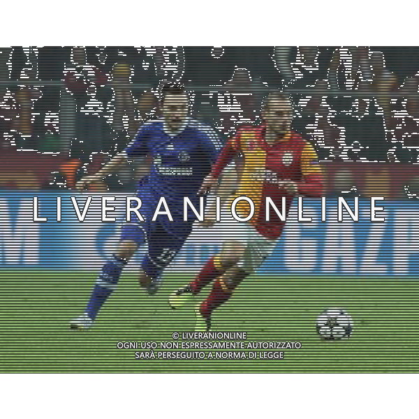 UEFA Champions League last sixteen first leg match between Galatasaray and Schalke 04 at Turk Telekom Arena Stadium in Istanbul on 20.02.2013 Pictured: Wesley Sneijder (R) of Galatasaray and Marco Höger of Schalke 04. pilka nozna liga mistrzow sezon 2012/2013 FOT.SESKIM PHOTO/NEWSPIX.PL TURKEY, GERMANY, AUSTRIA AND UK OUT !!! --- Newspix.pl AG ALDO LIVERANI S A S ONLY ITALY *** Local Caption *** www.newspix.pl mail us: info@newspix.pl call us: 0048 022 23 22 222 --- Polish Picture Agency by Ringier Axel Springer Poland