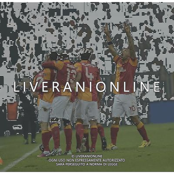 UEFA Champions League last sixteen first leg match between Galatasaray and Schalke 04 at Turk Telekom Arena Stadium in Istanbul on 20.02.2013 Pictured: Galatasaray\'s players celebrates after the score. pilka nozna liga europy sezon 2012/2013 FOT.SESKIM PHOTO/NEWSPIX.PL TURKEY, GERMANY, AUSTRIA AND UK OUT !!! --- Newspix.pl AG ALDO LIVERANI S A S ONLY ITALY *** Local Caption *** www.newspix.pl mail us: info@newspix.pl call us: 0048 022 23 22 222 --- Polish Picture Agency by Ringier Axel Springer Poland