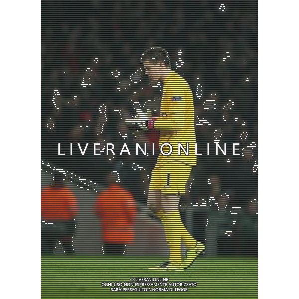 Arsenal\'s Wojciech Szczesny Football - UEFA Champions League - round of 16 - First Leg - Arsenal London v Bayern Munich - 19th February 2013 - Emirates Stadium - London - UK Foto: Michal Zemanek / dla Newspix.pl LIGA MISTRZOW SEZON 2012/2013 PILKA NOZNA ARSENAL LONDYN vs BAYERN MONACHIUM --- Newspix.pl AG ALDO LIVERANI S A S ONLY ITALY *** Local Caption *** www.newspix.pl mail us: info@newspix.pl call us: 0048 022 23 22 222 --- Polish Picture Agency by Ringier Axel Springer Poland