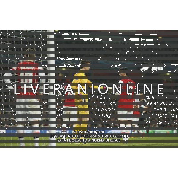 Arsenal\'s Wojciech Szczesny and Arsenal\'s Mikel Arteta Football - UEFA Champions League - round of 16 - First Leg - Arsenal London v Bayern Munich - 19th February 2013 - Emirates Stadium - London - UK Foto: Michal Zemanek / dla Newspix.pl LIGA MISTRZOW SEZON 2012/2013 PILKA NOZNA ARSENAL LONDYN vs BAYERN MONACHIUM --- Newspix.pl AG ALDO LIVERANI S A S ONLY ITALY *** Local Caption *** www.newspix.pl mail us: info@newspix.pl call us: 0048 022 23 22 222 --- Polish Picture Agency by Ringier Axel Springer Poland