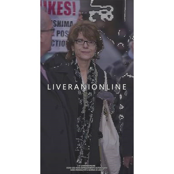 Vicky Pryce leaves South Crown Court after the jury failed to reach a verdict and the Judge dismissed the Jury. London ©photoshot/AGENZIA ALDO LIVERANI SAS - ITALY ONLY - Vicky Price, ex-moglie dell\'ex ministro britannico dell\'energia Chris Huhne, arriva a Southwark Crown Court di Londra