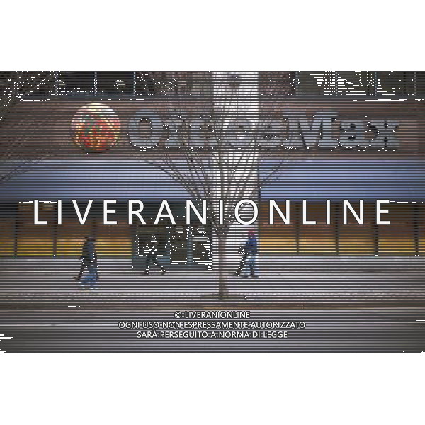 An OfficeMax store in Brooklyn in New York is seen on Wednesday, February 20, 2013. Office Depot announced that it will buy OfficeMax for approximately $1.2 billion in an all-stock deal. The two companies are the second and third largest office supply chains behind Staples and all are facing increasing competition as consumers and businesses drop shopping at \'Big Box\' stores and make their purchases online. (Œ Richard B. Levine) ©Photoshot/AGENZIA ALDO LIVERANI SAS-ITALY ONLY - EDITORIAL USE ONLY