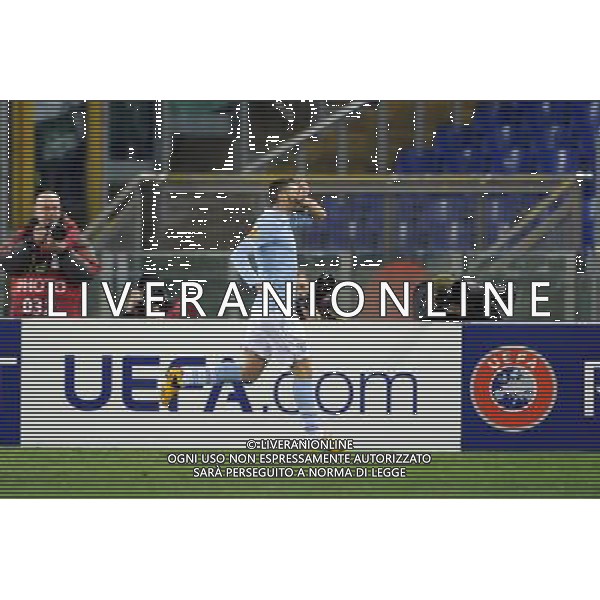 Roma - 21/02/2012 - Stadio Olimpico - Uefa Europa League 2012/2013 - Sedicesimi di finale ritorno - Lazio vs Borussia Monchengladbach - nella foto: l\'esultanza di antonio candreva å© Fabrizio Corradetti - Ag. Aldo Liverani sas