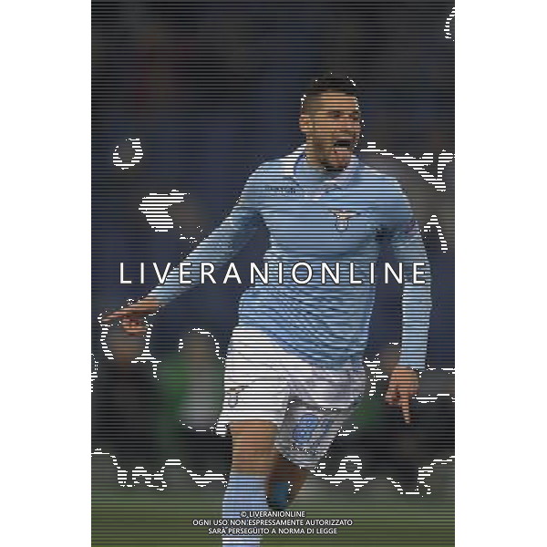Roma - 21/02/2012 - Stadio Olimpico - Uefa Europa League 2012/2013 - Sedicesimi di finale ritorno - Lazio vs Borussia Monchengladbach - nella foto: l\'esultanza di antonio candreva å© Fabrizio Corradetti - Ag. Aldo Liverani sas
