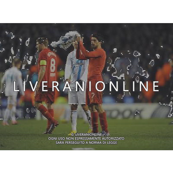 A Dejected Steven Gerrard and Team Mate Luis Suarez after the final whistle Liverpool 2012/13 Liverpool V FC Zenit ST Petersburg (3-1) 21/02/13 UEFA Europa League Photo: Robin Parker Fotosports International AG ALDO LIVERANI S A S ONLY ITALY