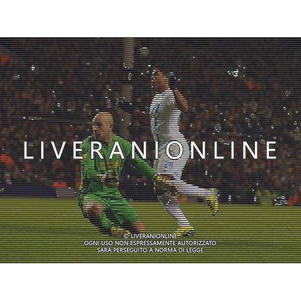 Hulk scores goal past Liverpool\'s Pepe Reina FC Zenit ST Petersburg 2012/13 Liverpool V FC Zenit ST Petersburg 21/02/13 UEFA Europa League Photo: Robin Parker Fotosports International AG ALDO LIVERANI S A S ONLY ITALY