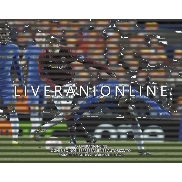 Stamford Bridge Chelsea v Sparta Prague (1-1, 2-1 agg) Europa League 21/02/13 Victor Moses (Chelsea) Marek Matejovsky (Sparta Prague) Photo: Roger Parker Fotosports International AG ALDO LIVERANI S A S ONLY ITALY