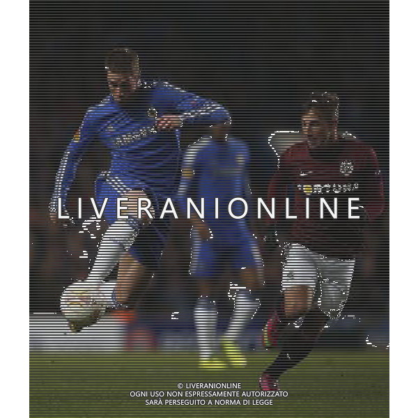 (130222) -- LONDON, Feb. 22, 2013 () -- Fernando Torres (L) of Chelsea controls the ball during the UEFA Europa League round of 32 second leg match between Chelsea and Sparta Prague at Stamford Bridge in London, Britain, on Feb. 21, 2013. The match ended with a 1-1 draw and Chelsea reached the last 16 with a 2-1 score in total. (/Wang Lili) AG ALDO LIVERANI S A S ONLY ITALY