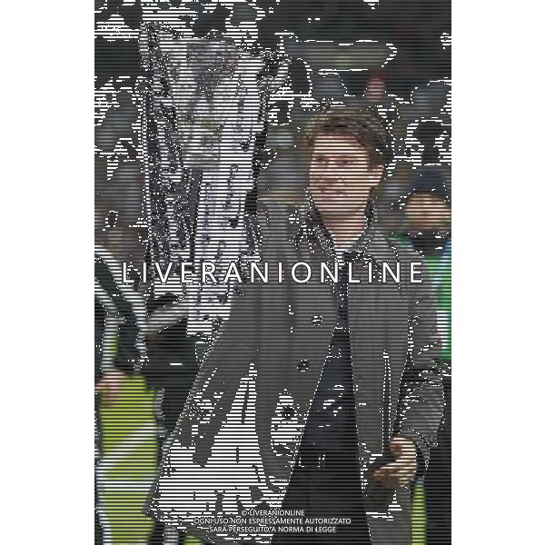 MICHAEL LAUDRUP WITH THE CUP BRADFORD CITY V SWANSEA CITY BRADFORD CITY V SWANSEA CITY CAPITAL ONE FOOTBALL LEAGUE CUP FINAL 2013 WEMBLEY STADIUM, LONDON, ENGLAND 24 February 2013 GAQ66103 CAPITAL ONE CUP FINAL 2013 WARNING! This Photograph May Only Be Used For Newspaper And/Or Magazine Editorial Purposes. May Not Be Used For Publications Involving 1 player, 1 Club Or 1 Competition Without Written Authorisation From Football DataCo Ltd. For Any Queries, Please Contact Football DataCo Ltd on +44 (0) 207 864 9121 ©photoshot/AGENZIA ALDO LIVERANI SAS - ITALY ONLY - EDITORIAL USE ONLY