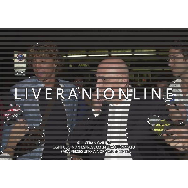 MILANO,14-07-04 DFP/FOTO GIORGIO RAVEZZANI LINATE: ARRIVO HERNAN CRESPO CON ADRIANO GALLIANI AG ALDO LIVERANI S A S