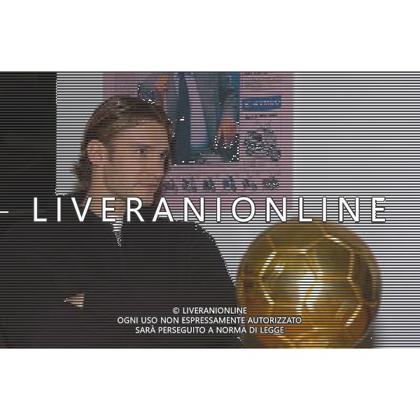 MILANO,16-12-04 DFP/FOTO GIORGIO RAVEZZANI PAVEL NEDVED - ANDRIY SHEVCHENKO IN GAZZETTA AG ALDO LIVERANI S A S