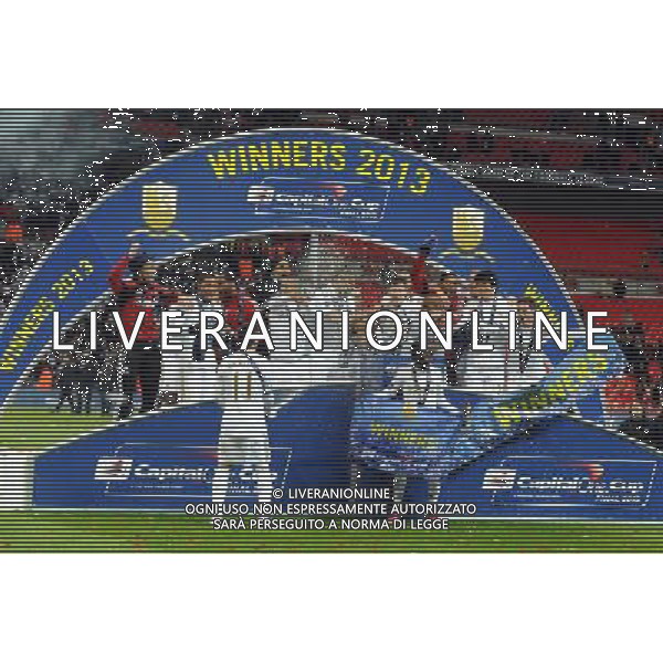 Wembley Stadium Bradford city v Swansea City (0-5) Capital One Cup Final 24/02/2013 Swansea celebrate after they win the Capital One Cup Photo: Roger Parker Fotosports International ©PHOTOSHOT/AGENZIA ALDO LIVERANI SAS - ITALY ONLY - EDITORIAL USE ONLY