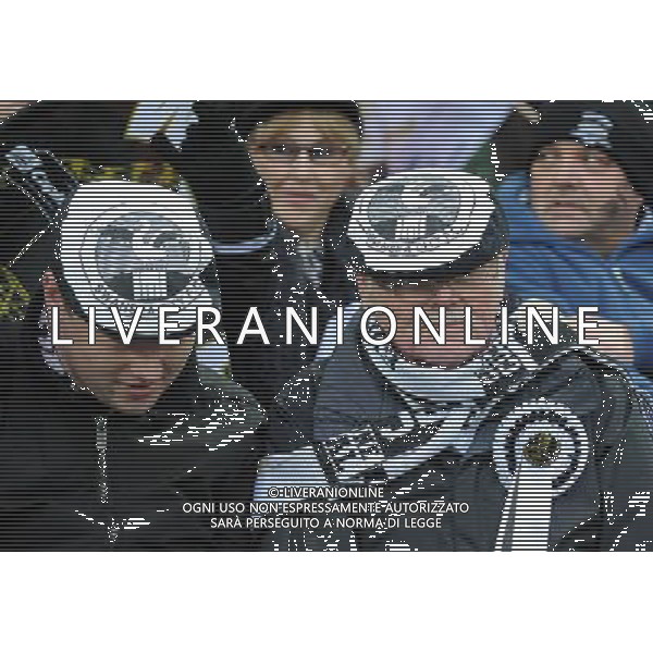 Wembley Stadium Bradford city v Swansea City (0-5) Capital One Cup Final 24/02/2013 Swansea fans celebrate victory Photo: Roger Parker Fotosports International ©PHOTOSHOT/AGENZIA ALDO LIVERANI SAS - ITALY ONLY - EDITORIAL USE ONLY