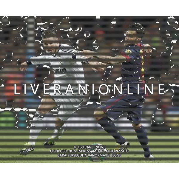 FC Barcelona\'s Daniel Alves (r) and Real Madrid\'s Sergio Ramos during Copa del Rey - King\'s Cup semifinal second match.February 26,2013. (ALFAQUI/Acero) AG ALDO LVERANI S A S ONLY ITALY