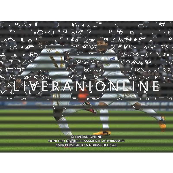 Swansea City\'s Nathan Dyer celebrates scoring his sides first goal Football - Capital One Cup Final - Bradford City v Swansea City - Sunday 24th February 2013 - Wembley National Stadium - Wembley - London © CameraSport - 43 Linden Ave. Countesthorpe. Leicester. England. LE8 5PG - Tel: +44 (0) 116 277 4147 - admin@camerasport.com - www.camerasport.com ©photoshot/AGENZIA ALDO LIVERANI SAS - ITALY ONLY - EDITORIAL USE ONLY