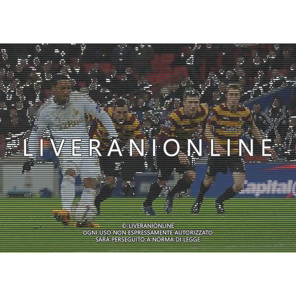 Swansea City\'s Jonathan de Guzman scores his sides fourth goal Football - Capital One Cup Final - Bradford City v Swansea City - Sunday 24th February 2013 - Wembley National Stadium - Wembley - London © CameraSport - 43 Linden Ave. Countesthorpe. Leicester. England. LE8 5PG - Tel: +44 (0) 116 277 4147 - admin@camerasport.com - www.camerasport.com ©photoshot/AGENZIA ALDO LIVERANI SAS - ITALY ONLY - EDITORIAL USE ONLY