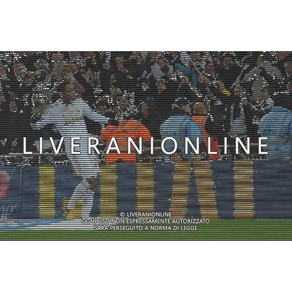 Swansea City\'s Jonathan de Guzman celebrates scoring his sides fifth goal Football - Capital One Cup Final - Bradford City v Swansea City - Sunday 24th February 2013 - Wembley National Stadium - Wembley - London © CameraSport - 43 Linden Ave. Countesthorpe. Leicester. England. LE8 5PG - Tel: +44 (0) 116 277 4147 - admin@camerasport.com - www.camerasport.com ©photoshot/AGENZIA ALDO LIVERANI SAS - ITALY ONLY - EDITORIAL USE ONLY